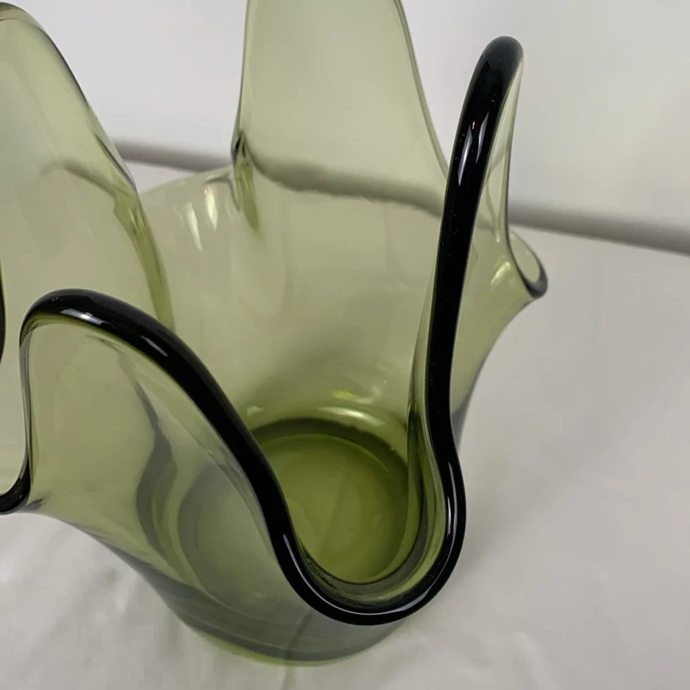 Viking Epic Candle Vase Green Smoke Four Fingers Swung Handkerchief 8.5” Tall
